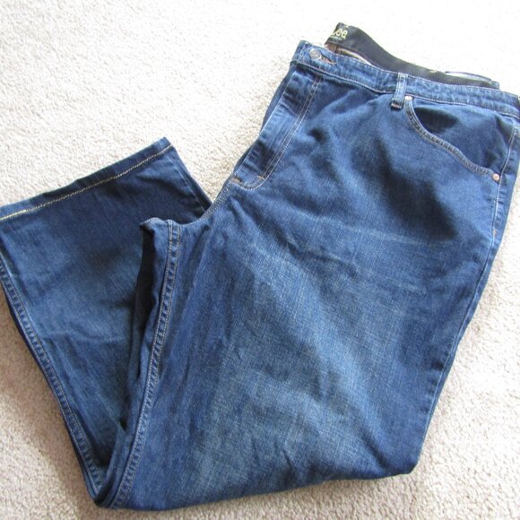 Lee Blue Jeans Men’s Relaxed Fit Faded Front Leg Straight Jeans Size 48 x 34 - Picture 1 of 6
